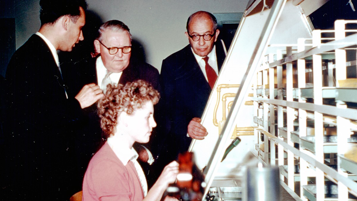 FAG's first manufacturing plant in North America is established in Stratford, Canada.