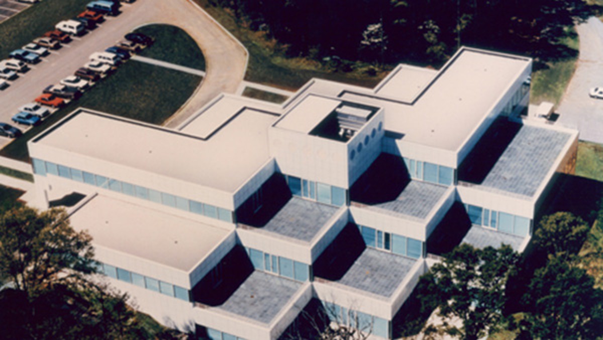INA opens its North American Corporate Headquarters in Fort Mill, South Carolina.