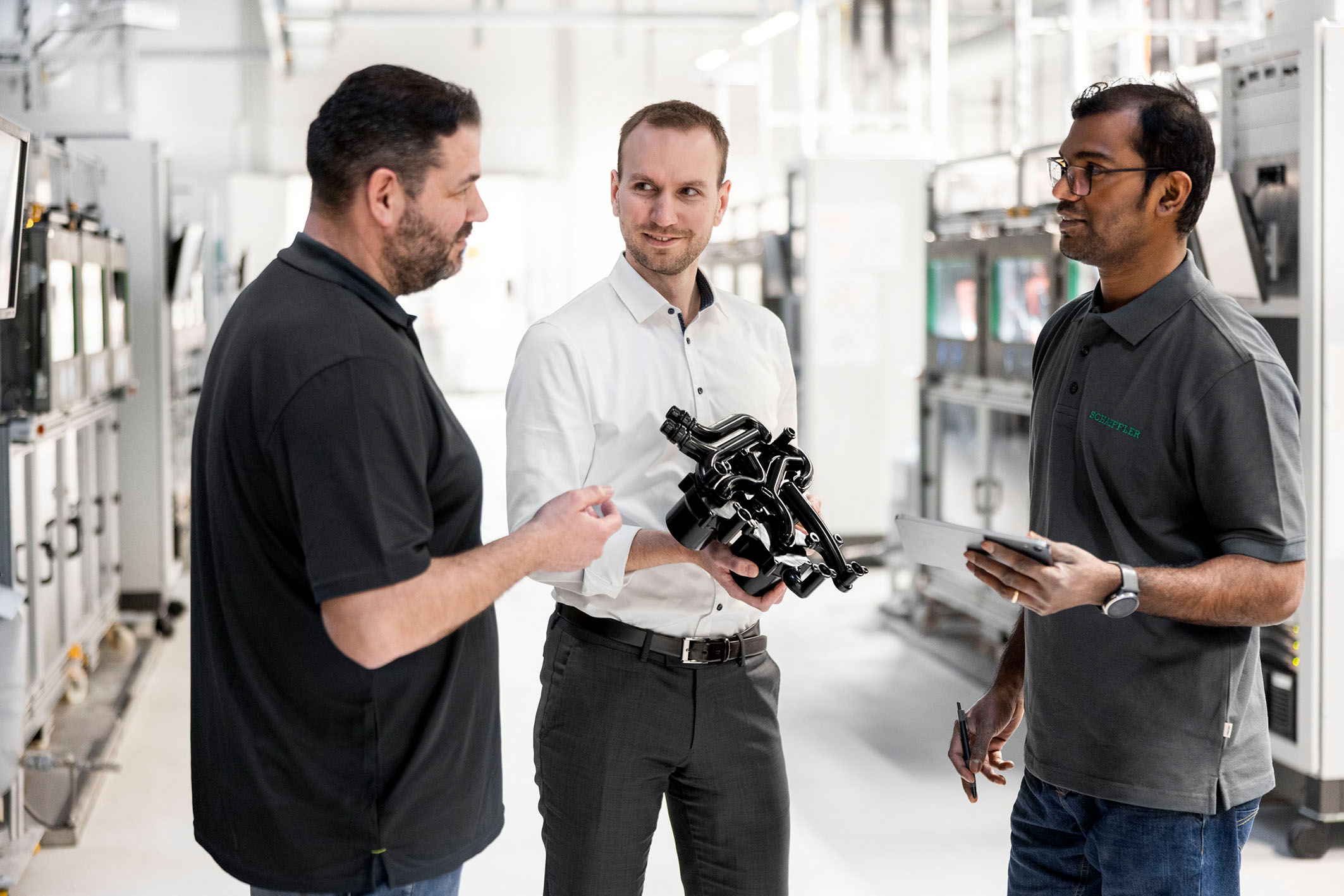 Media Rwd Integrated thermal management module | Press media | Schaeffler Group ...